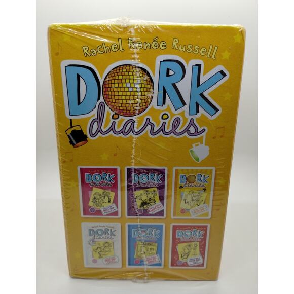Dork Diaries Books 1-6 Softcover Rachel Renee Russell - New - Picture 4 of 4
